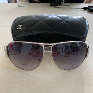 CHANEL Sunglasses